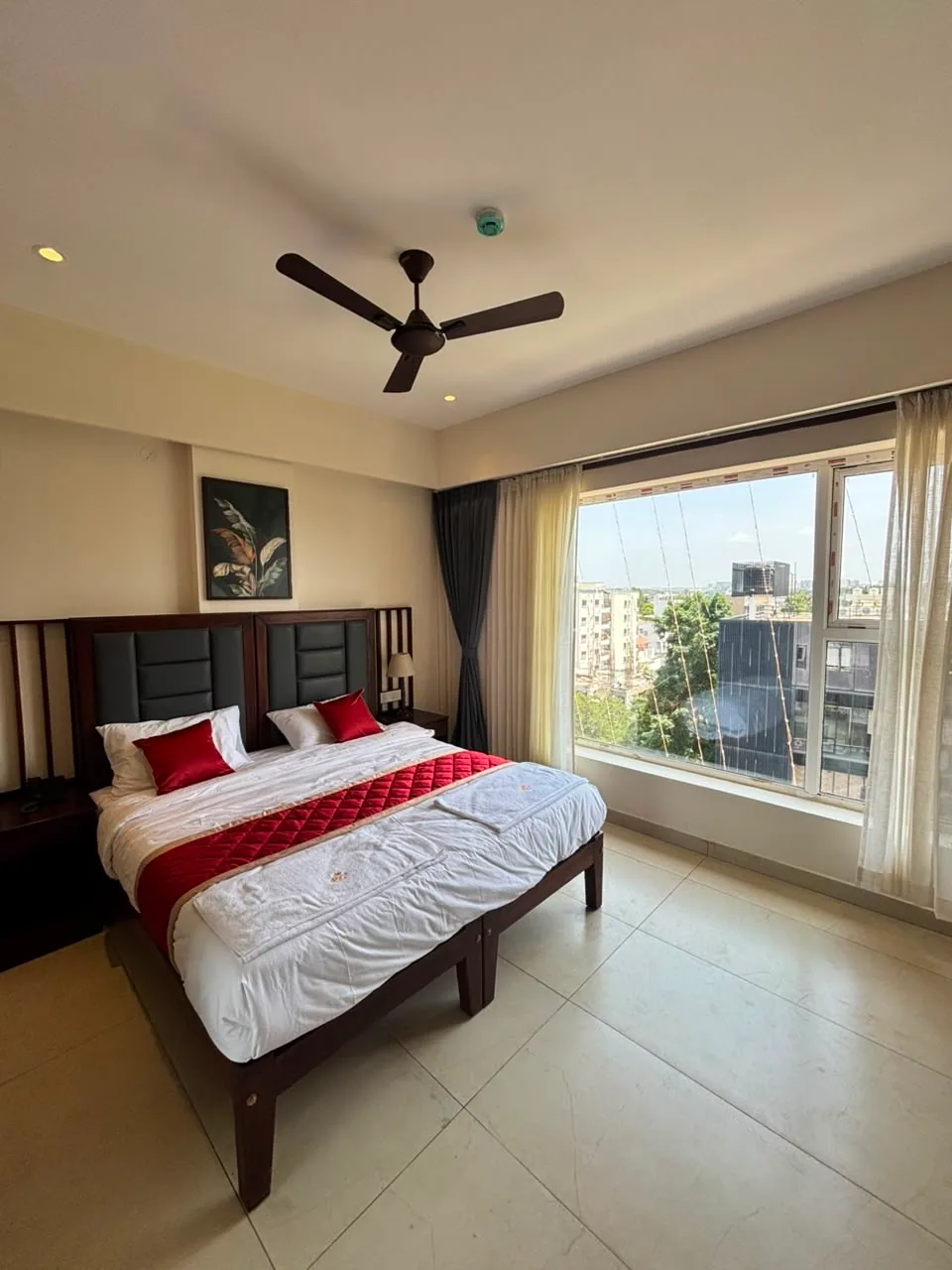 Deluxe AC Room with view, photo 1 of 2