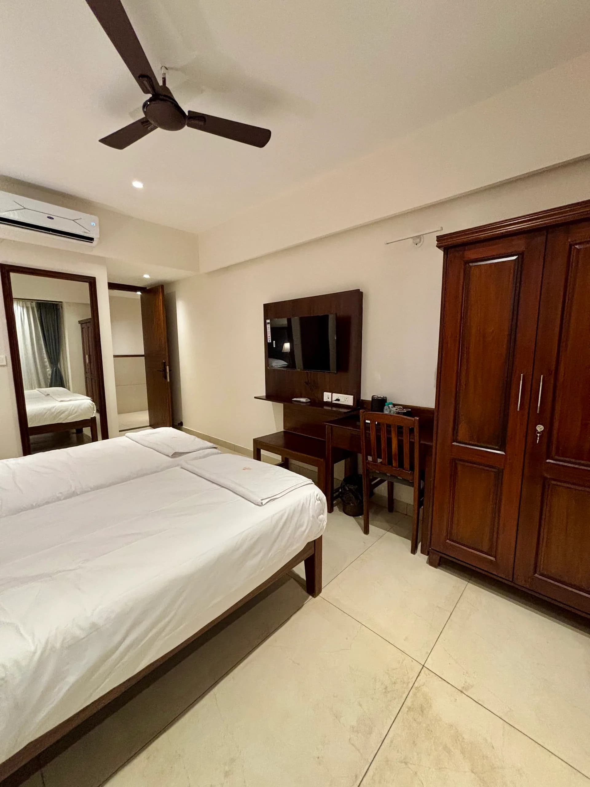 Standard AC Room, photo 3 of 4
